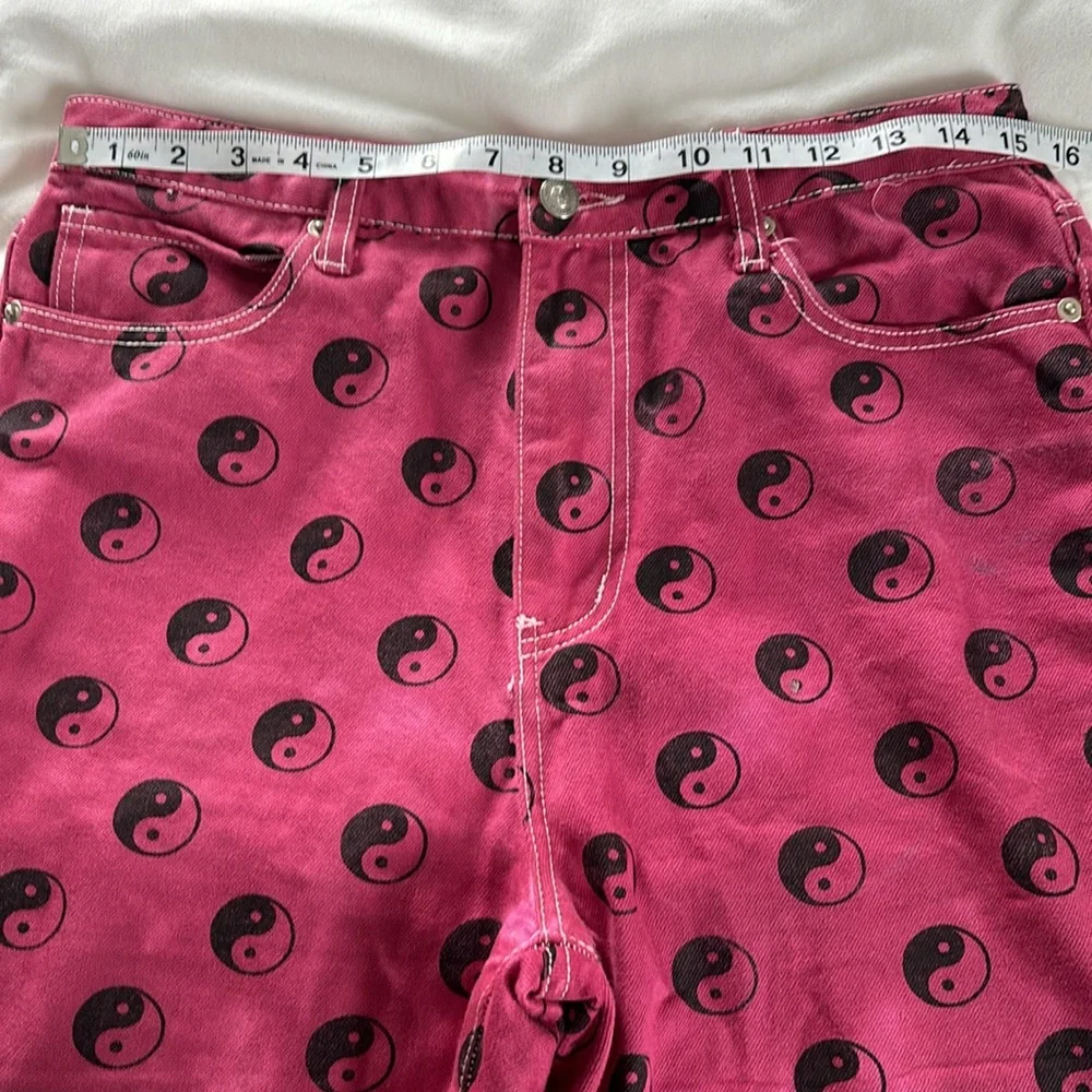 Princess Polly Pink Yin Yang Print Jeans Size 10 Women’s - Picture 11 of 15